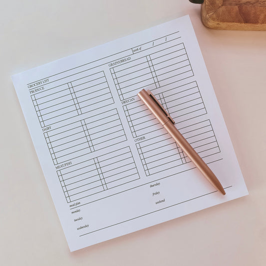Grocery list and meal plan notepad